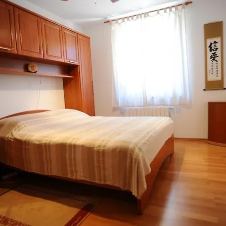Noah Apartment